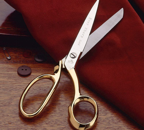 Krawcowa na tropie idealnego dopasowania: ważne sytuacje wymagające profesjonalnych usług szycia